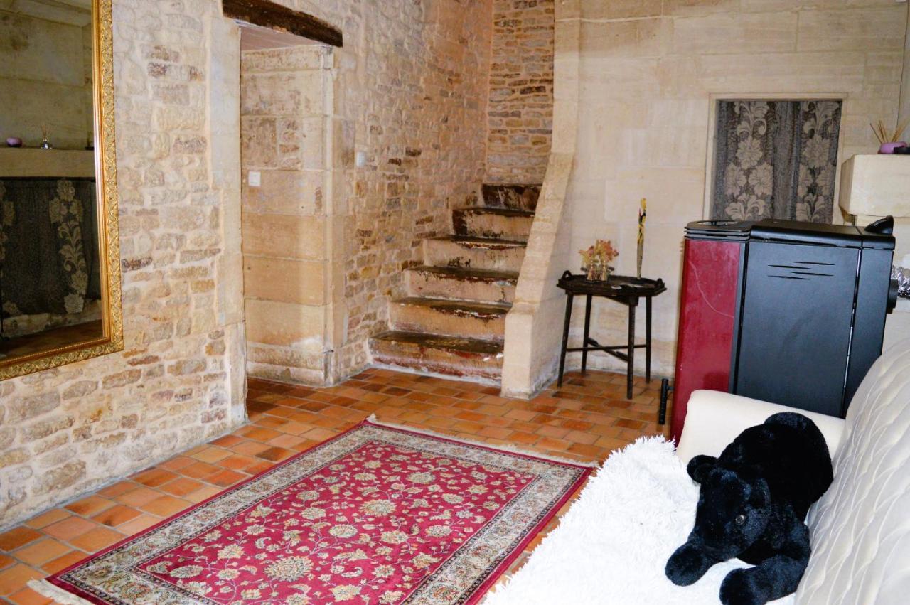 L'Auberge Du Lavoir, Maison En Pierres Avec Jardin Cairon Exterior foto
